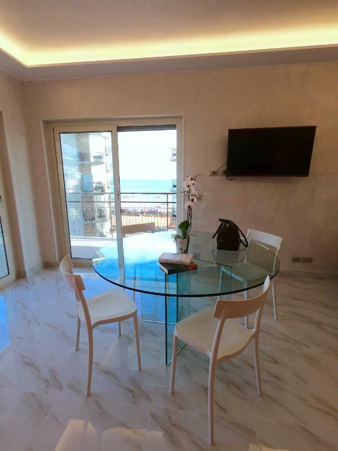 Olimpia Apartment Arma di Taggia Exterior foto